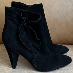 Marc by Marc Jacobs Black Suede Ruffled Ankle Boots Size 8 NWOB
